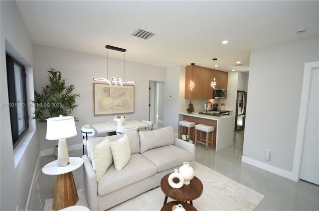 1144 NE 144th St, North Miami, FL 33161