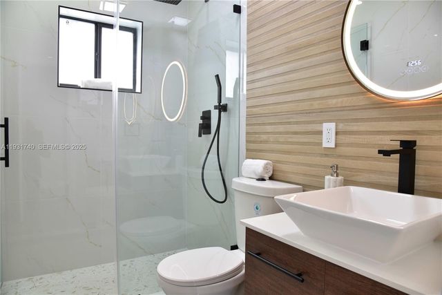 1144 NE 144th St, North Miami, FL 33161