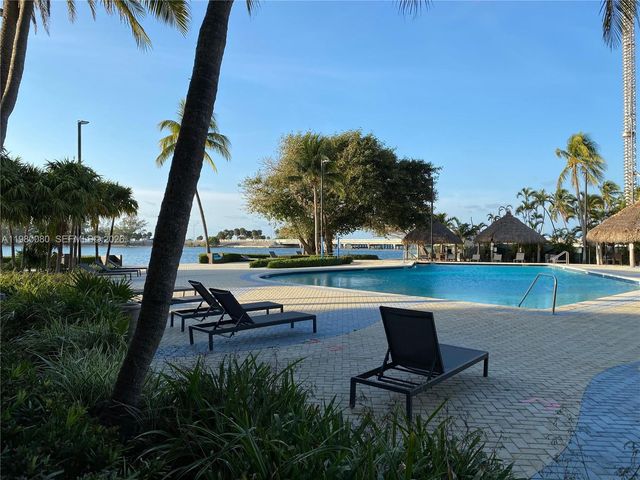 2451 Brickell Ave 11F, Miami, FL 33129