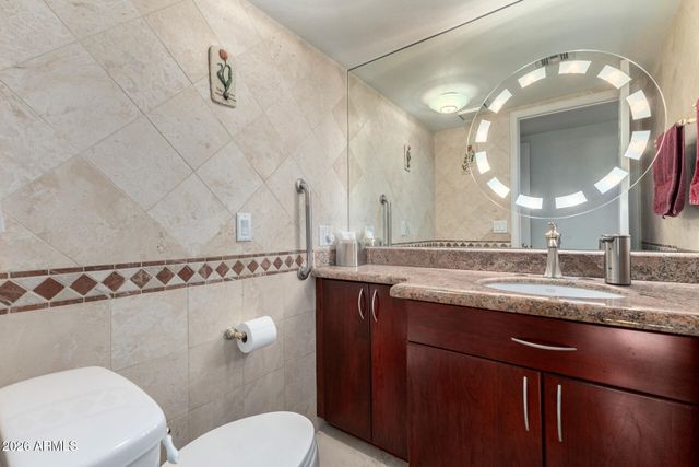 10665 E GOLD DUST Avenue, Scottsdale, AZ 85258