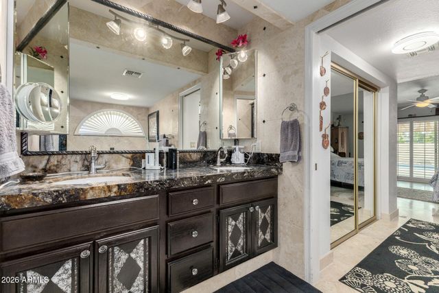 10665 E GOLD DUST Avenue, Scottsdale, AZ 85258