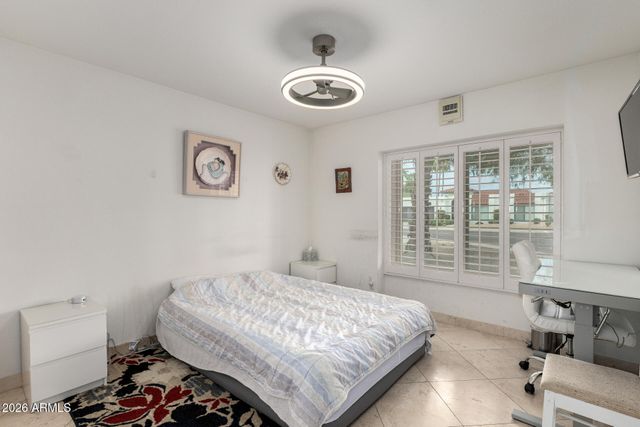 10665 E GOLD DUST Avenue, Scottsdale, AZ 85258