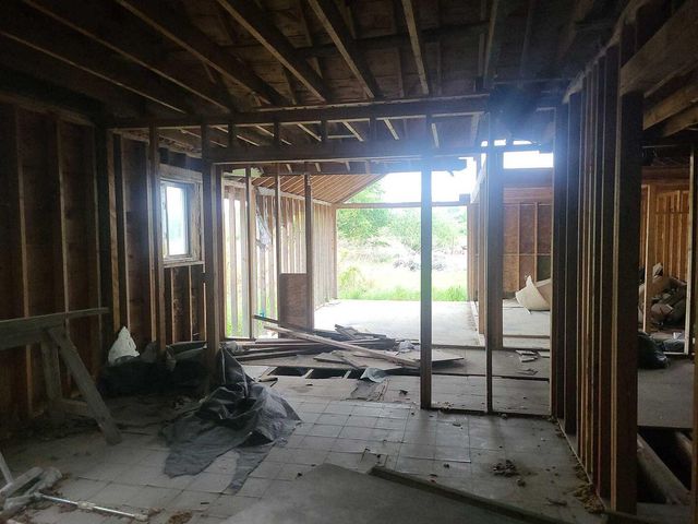 5971 Baseline Road, Grand Junction, MI 49056