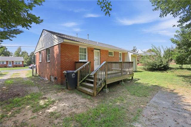 1607 Eastwood Avenue, Greensboro, NC 27401