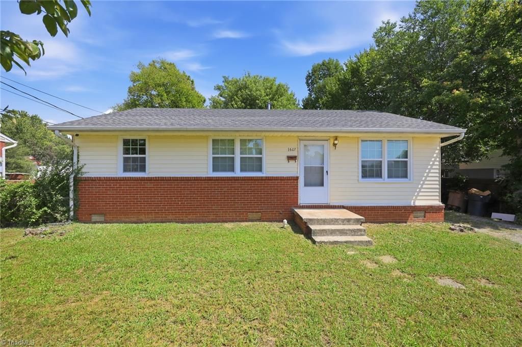 1607 Eastwood Avenue, Greensboro, NC 27401