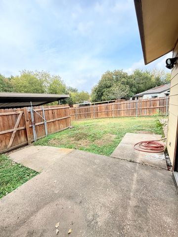 5916 Timbercrest Drive, Arlington, TX 76017