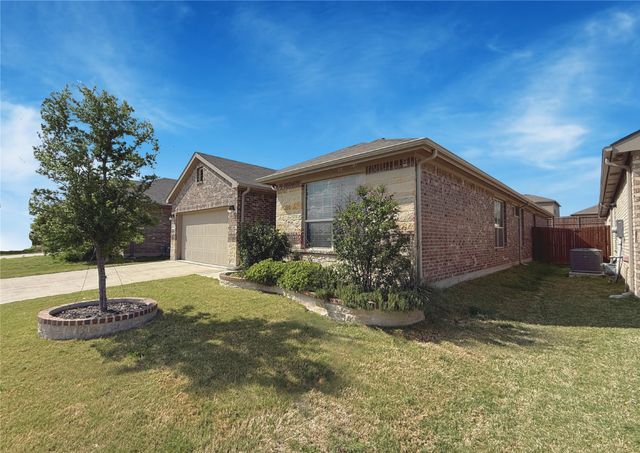 15841 Holland Hill Lane, Fort Worth, TX 76247