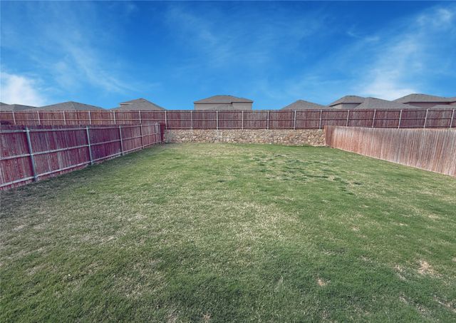 15841 Holland Hill Lane, Fort Worth, TX 76247