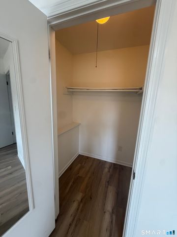 14 Averill Place 12, Branford, CT 06405