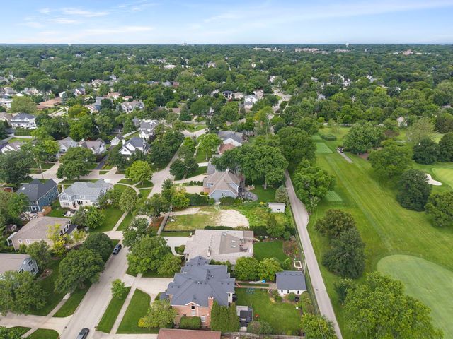 938 Waverly Road, Glen Ellyn, IL 60137