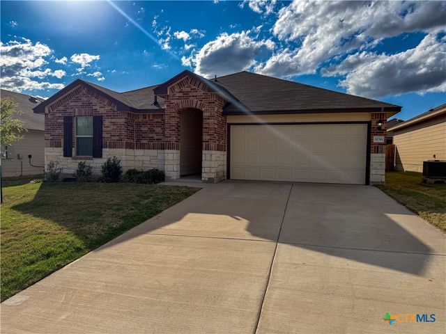 1036 Chambray Drive, Troy, TX 76579