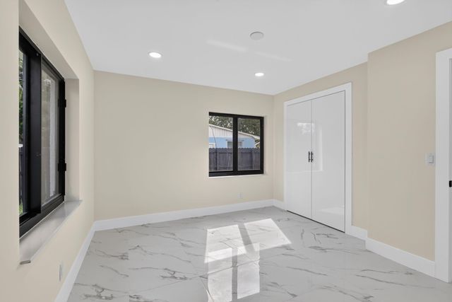 3185 Riddle Road, West Palm Beach, FL 33406