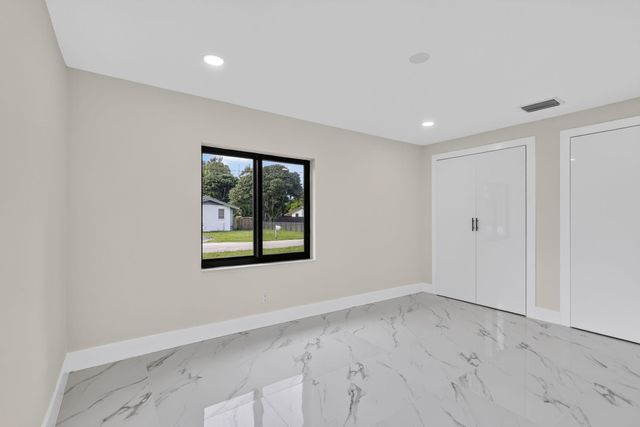 3185 Riddle Road, West Palm Beach, FL 33406