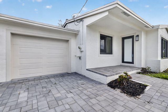 3185 Riddle Road, West Palm Beach, FL 33406