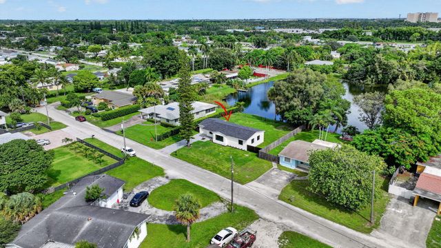3185 Riddle Road, West Palm Beach, FL 33406