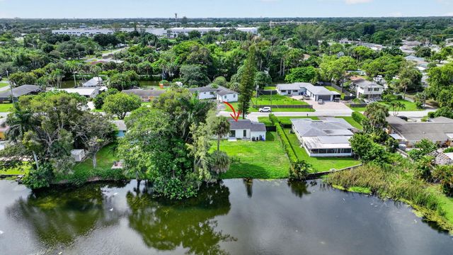 3185 Riddle Road, West Palm Beach, FL 33406