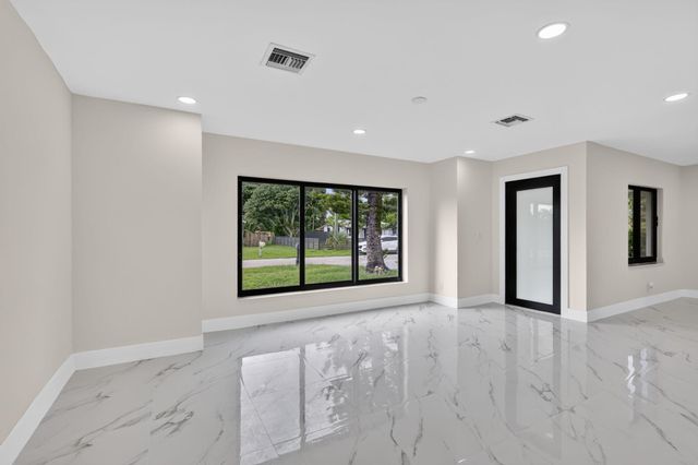 3185 Riddle Road, West Palm Beach, FL 33406