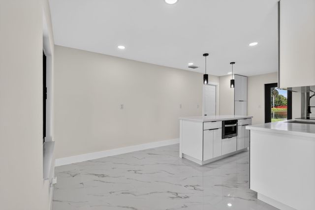 3185 Riddle Road, West Palm Beach, FL 33406