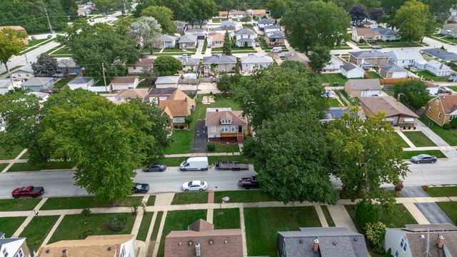 17825 Chicago Avenue, Lansing, IL 60438