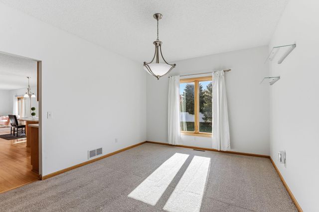 17993 Fullerton Court, Lakeville, MN 55044