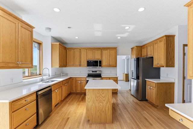 17993 Fullerton Court, Lakeville, MN 55044