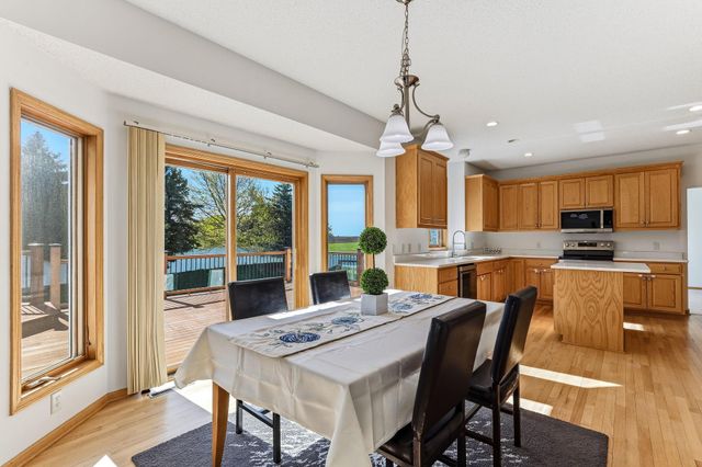 17993 Fullerton Court, Lakeville, MN 55044