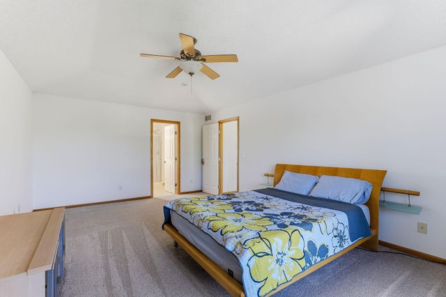 17993 Fullerton Court, Lakeville, MN 55044