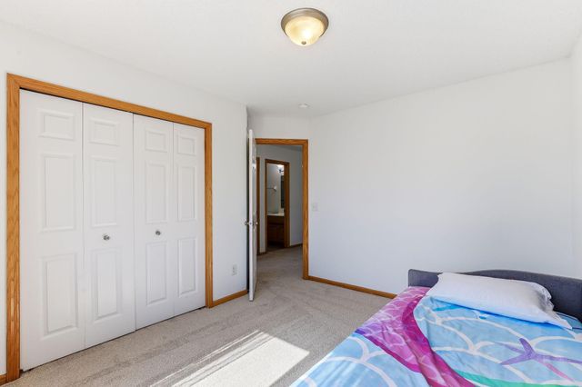 17993 Fullerton Court, Lakeville, MN 55044