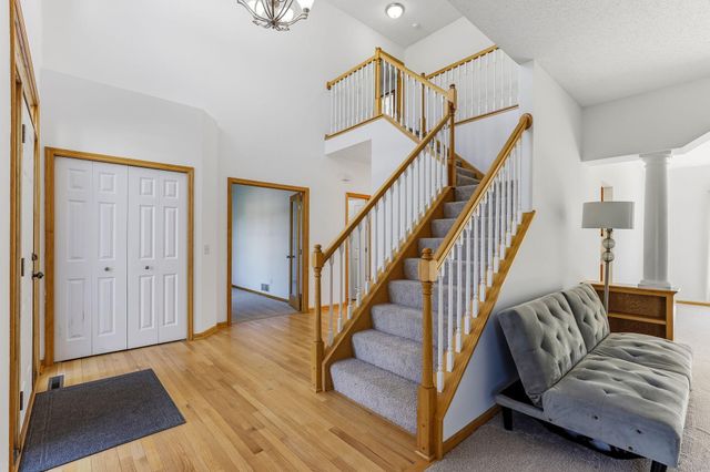 17993 Fullerton Court, Lakeville, MN 55044