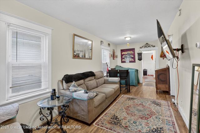 616 Isbell Street, Lansing, MI 48910