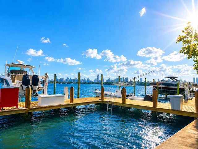 9 Island Ave 1114, Miami Beach, FL 33139