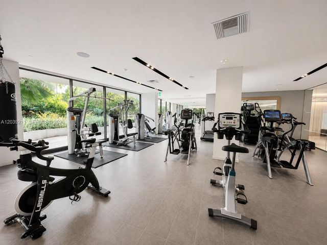 9 Island Ave 1114, Miami Beach, FL 33139
