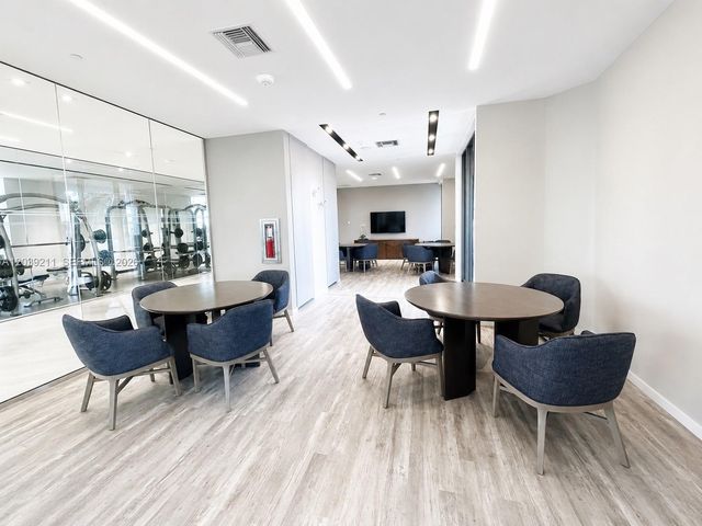 9 Island Ave 1114, Miami Beach, FL 33139