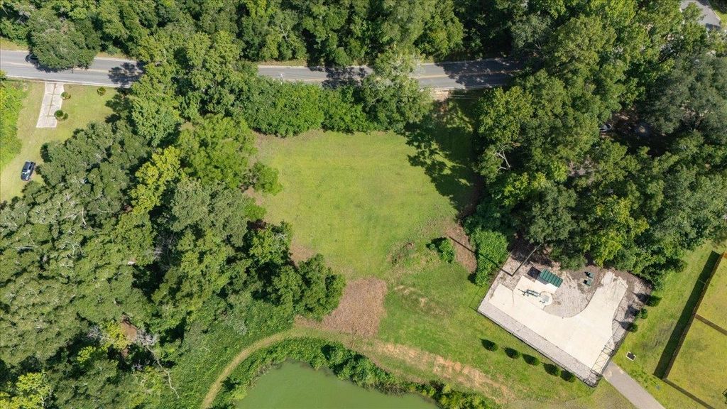 4059 Centerville Road, Tallahassee, FL 32308