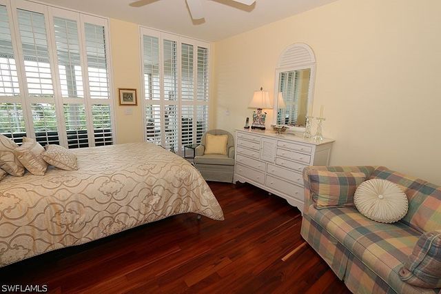 60 Seagate DR 604, Naples, FL 34103