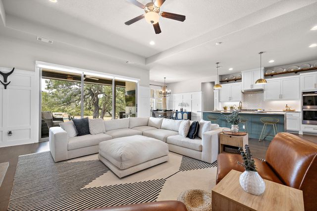 109 Houston LOOP, Liberty Hill, TX 78642