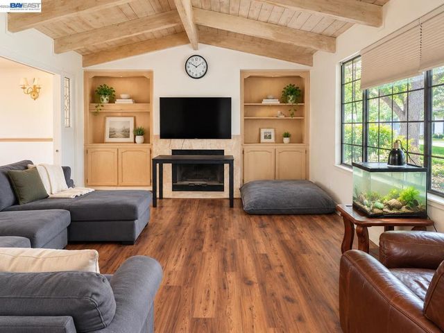 2204 Cheyenne Way, Modesto, CA 95356