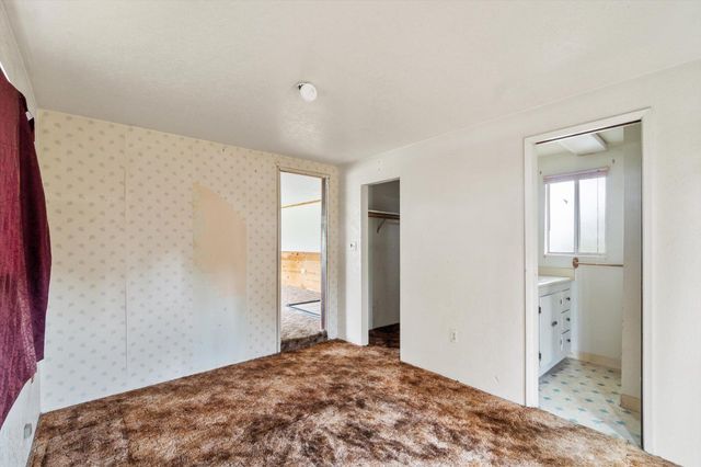 21941 Reading Drive, Anderson, CA 96007