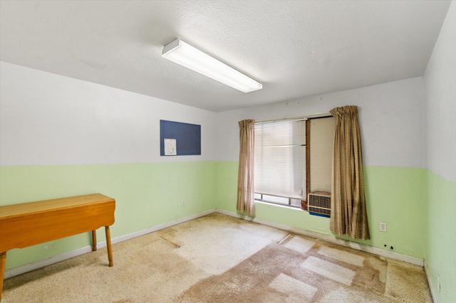 21941 Reading Drive, Anderson, CA 96007