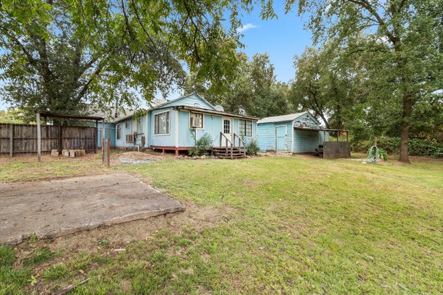 21941 Reading Drive, Anderson, CA 96007