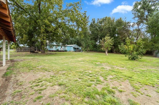 21941 Reading Drive, Anderson, CA 96007