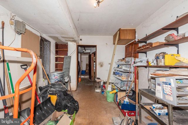 212 W SARATOGA ST, Baltimore, MD 21201