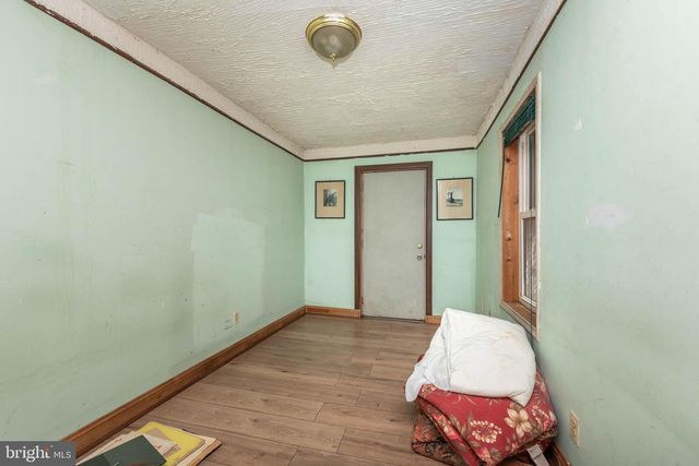 212 W SARATOGA ST, Baltimore, MD 21201