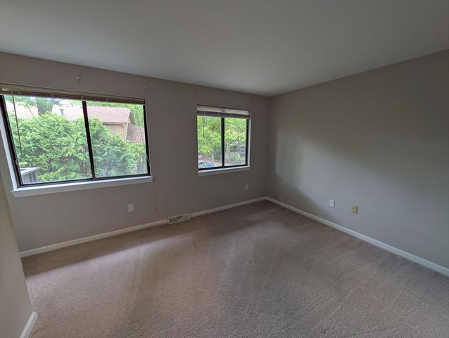 233 Meeting House Path 233, Ashland, MA 01721