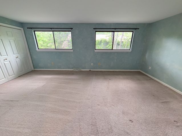 233 Meeting House Path 233, Ashland, MA 01721