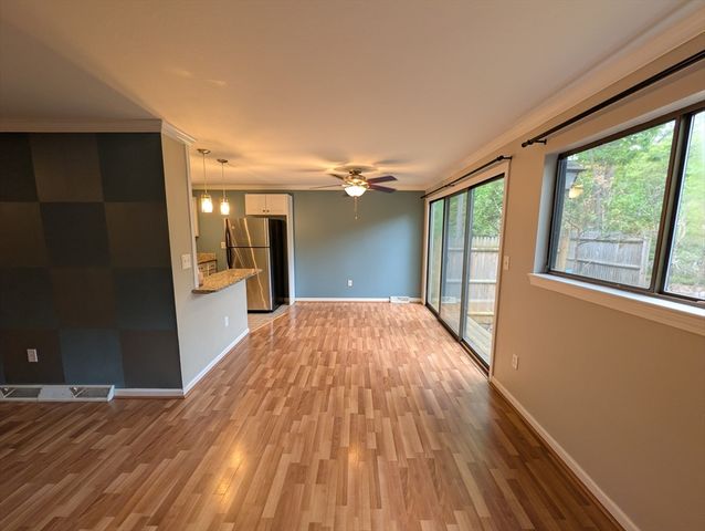 233 Meeting House Path 233, Ashland, MA 01721