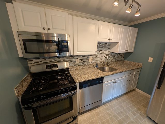 233 Meeting House Path 233, Ashland, MA 01721