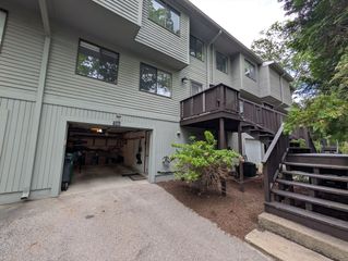 233 Meeting House Path 233, Ashland, MA 01721