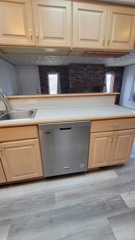 655 Robinwood Drive, City Of Troy, MI 48083