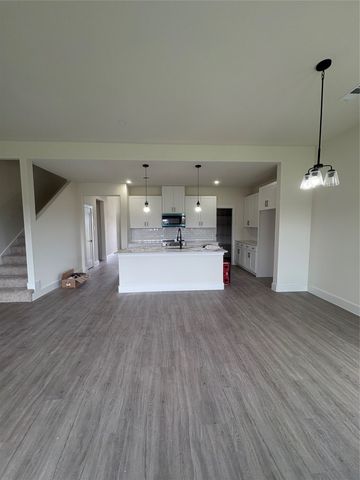 205 Reliance Road, Godley, TX 76044